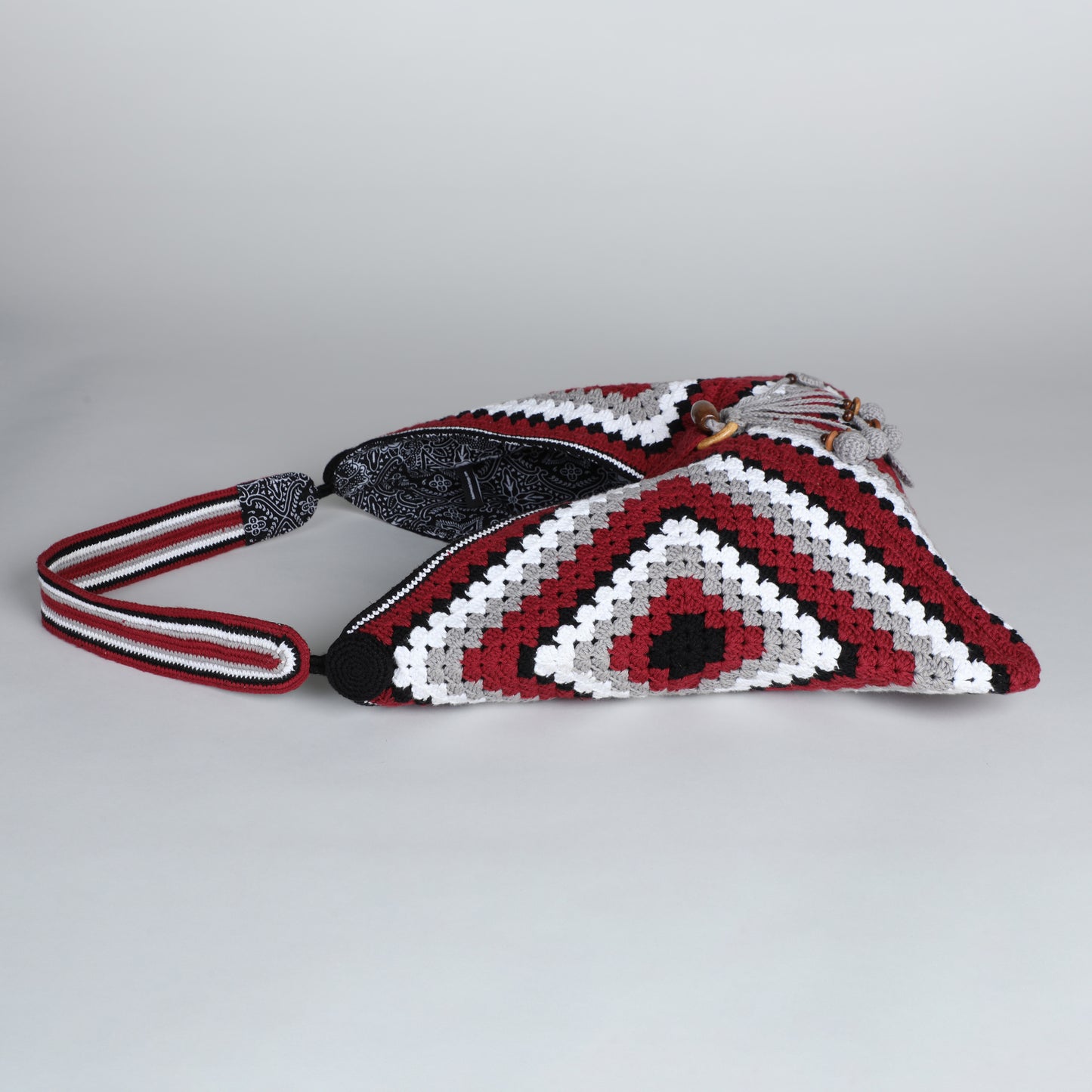 Crochet Tote Bag - Crimson Peaks