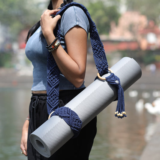 Handwoven Macrame Yoga Mat Strap (Blue)