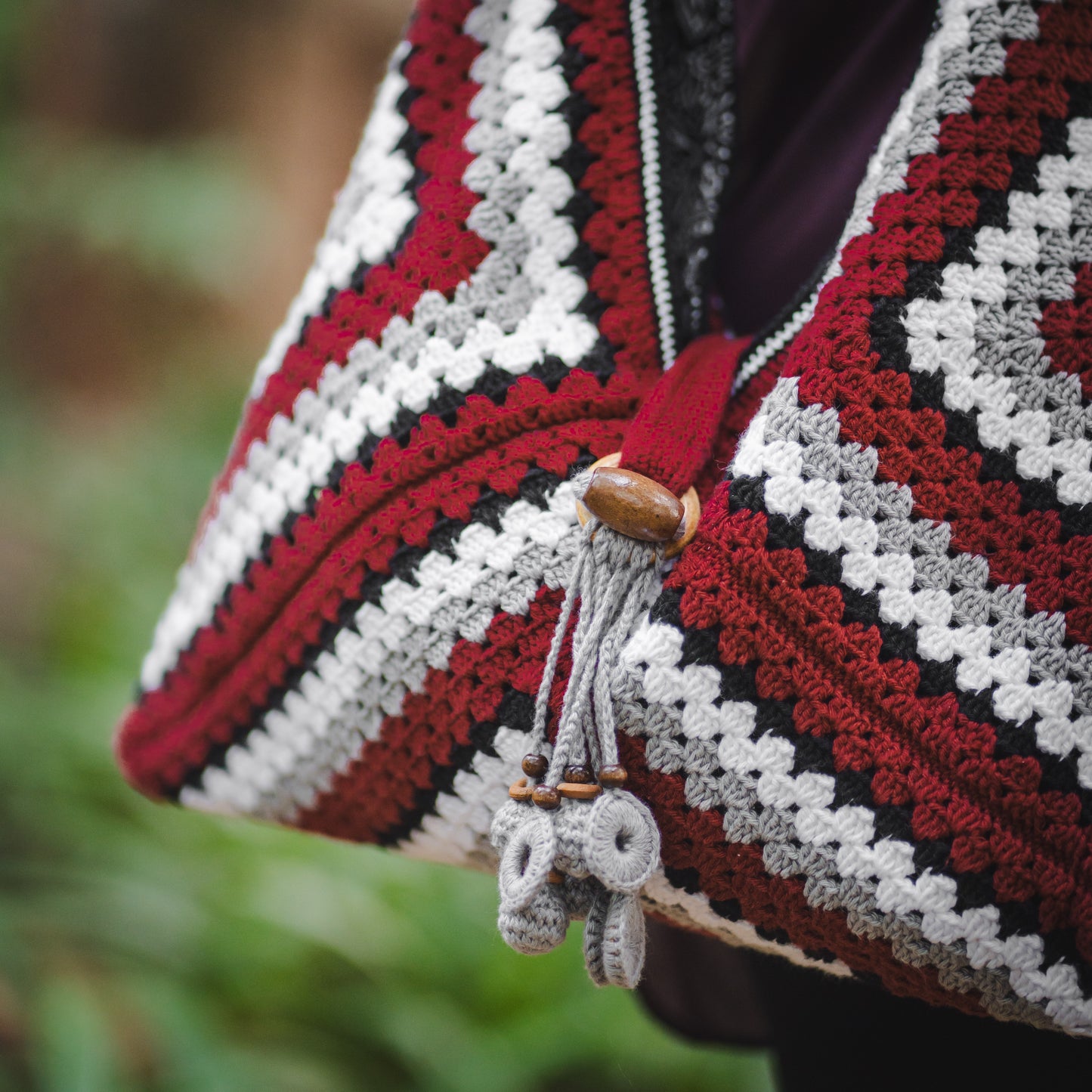 Crimson Peaks - Crochet Tote Bag